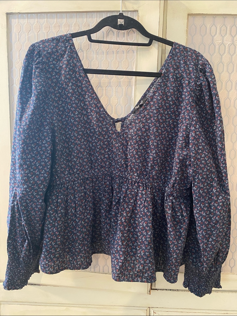 Madewell Tie-Back Peplum Top in Campden Daisies